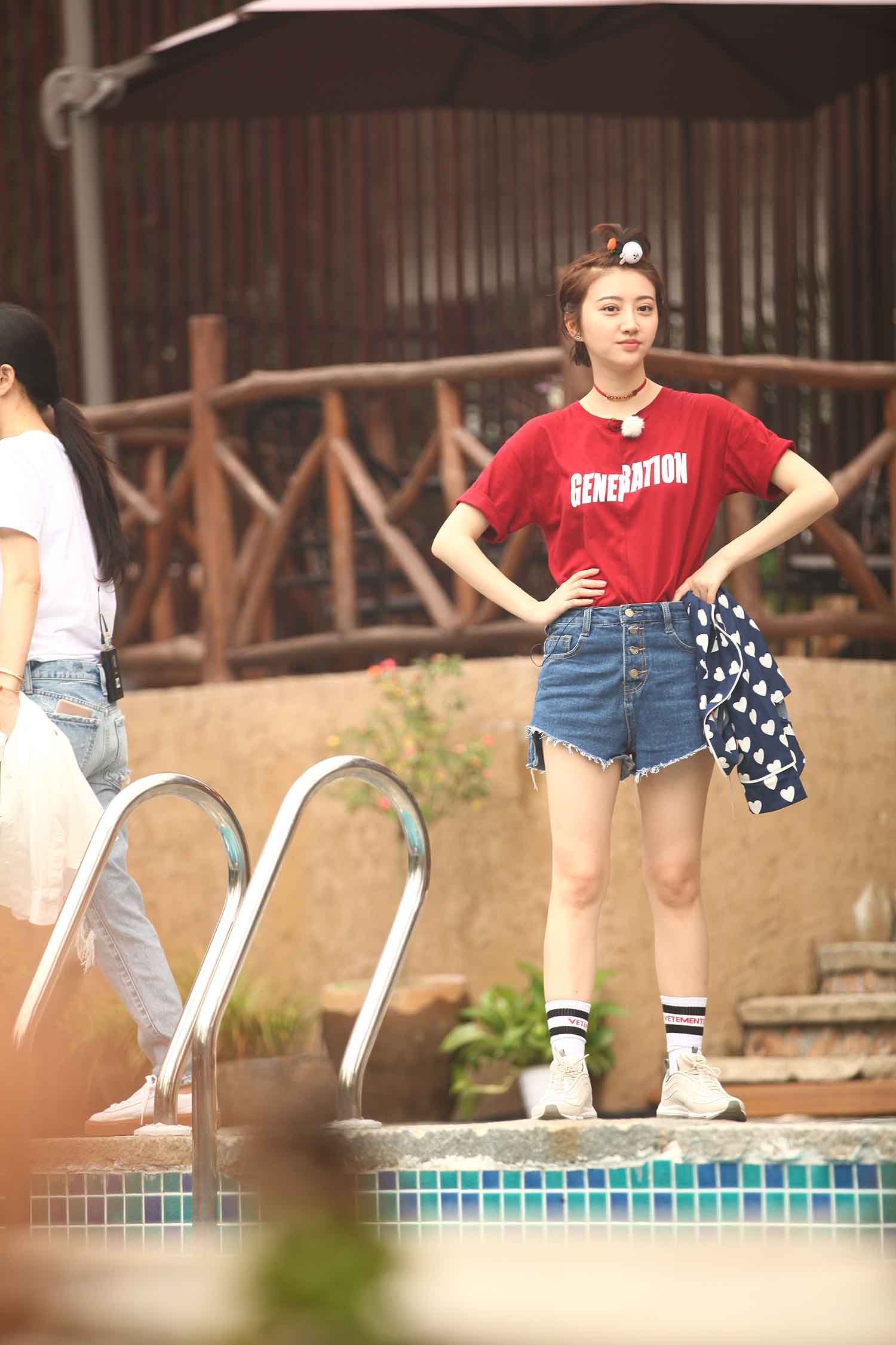 【1388/8.46G】景甜 红地毯现场低胸礼服照[明星生图网盘下载]