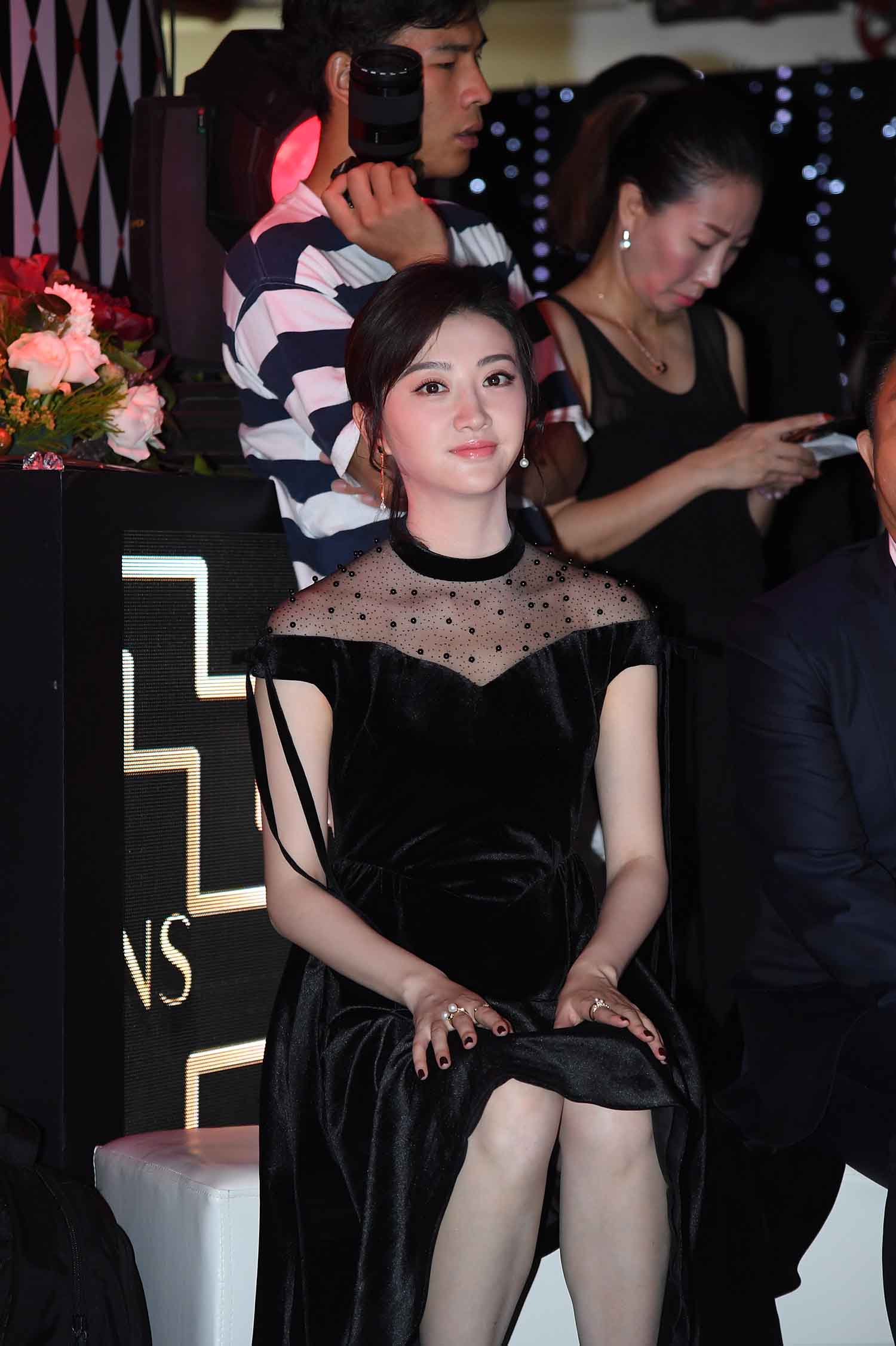 【126张/503M】景甜 20170726韩束发布会现场路人实拍照片[明星生图网盘下载]