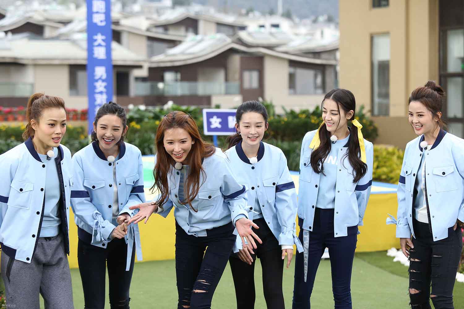 【572张/885M】迪丽热巴  跑男户外拍摄现场