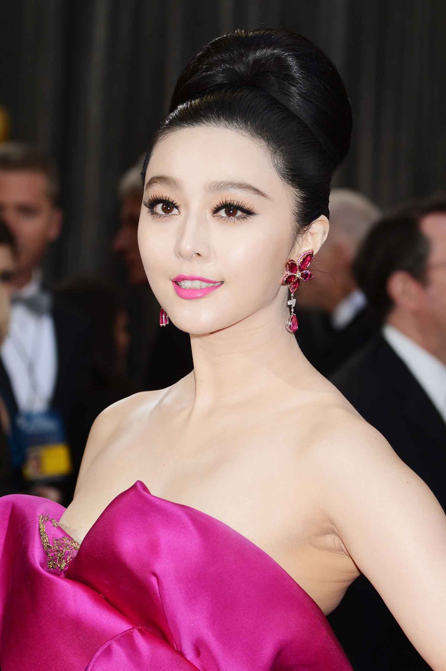 【1390张/4.68G】范冰冰 各种红地毯性感生图