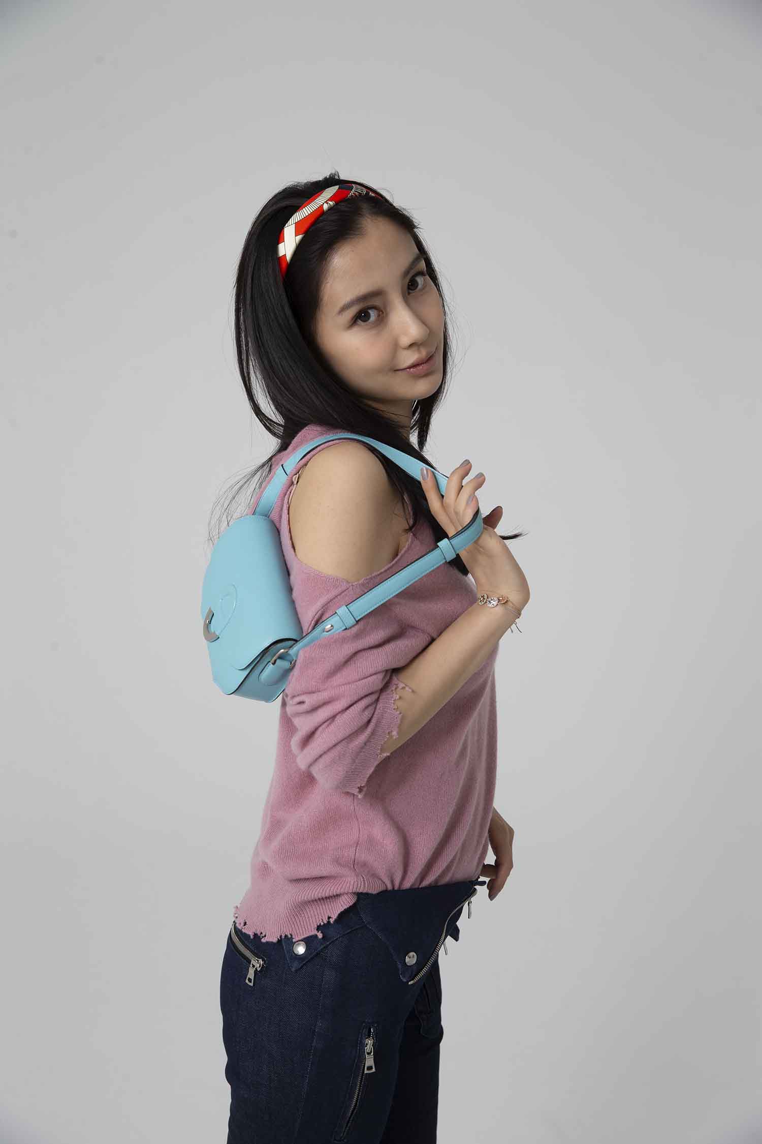 【CR2原图 30张/663M】杨颖 露肩毛衣