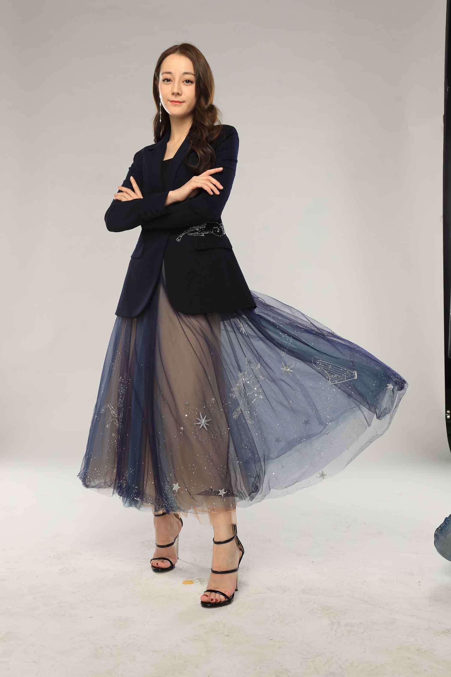 【160张/309M】迪丽热巴 西装棚拍