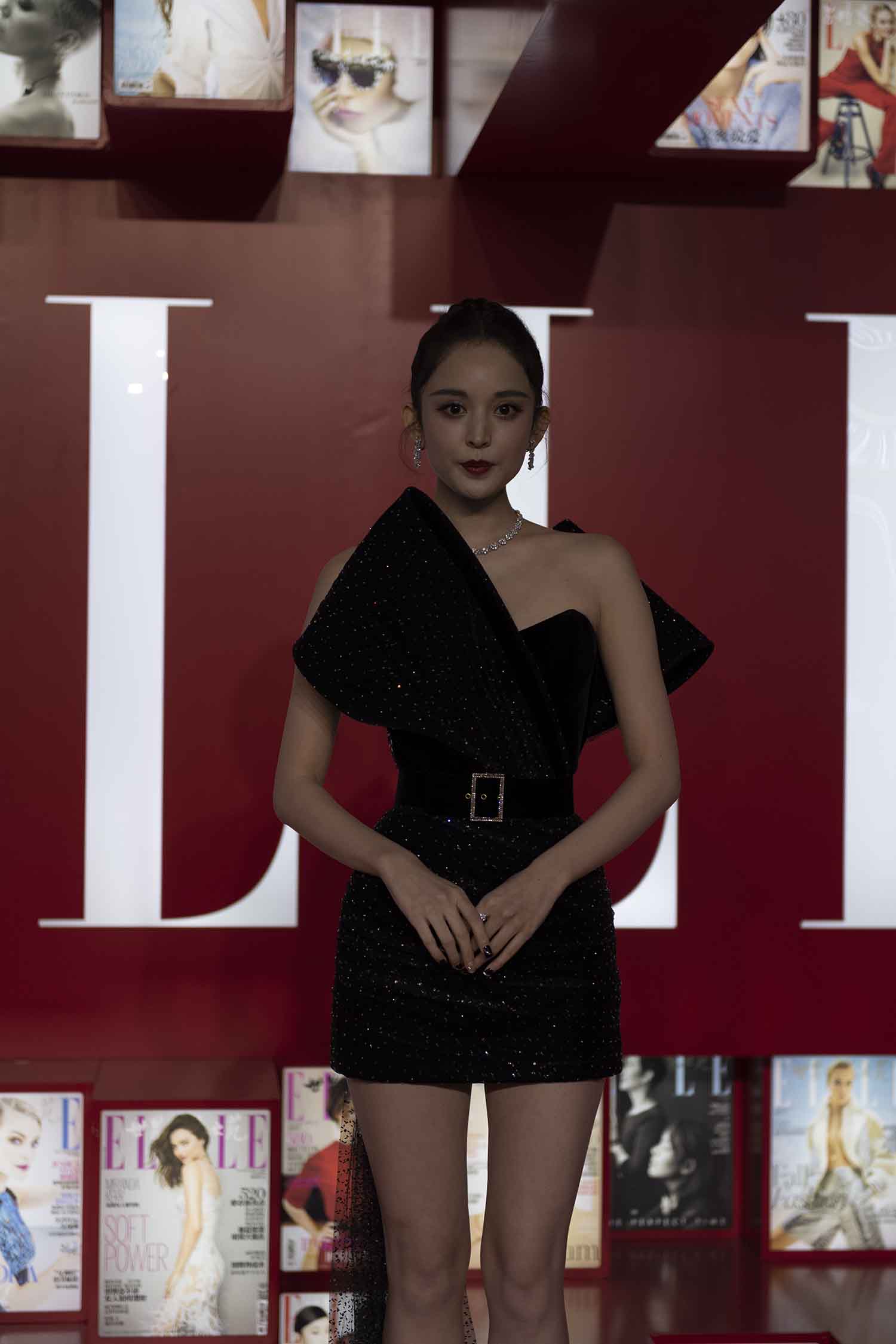 【NEF原图 16张/722M】古力娜扎 黑色抹胸