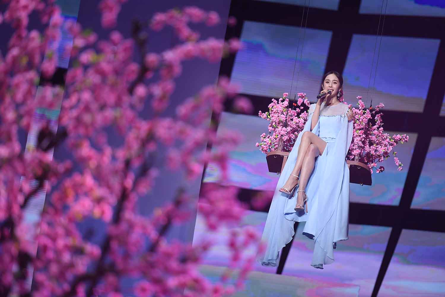 【158张/508M】杨幂 跨年晚会节目表演