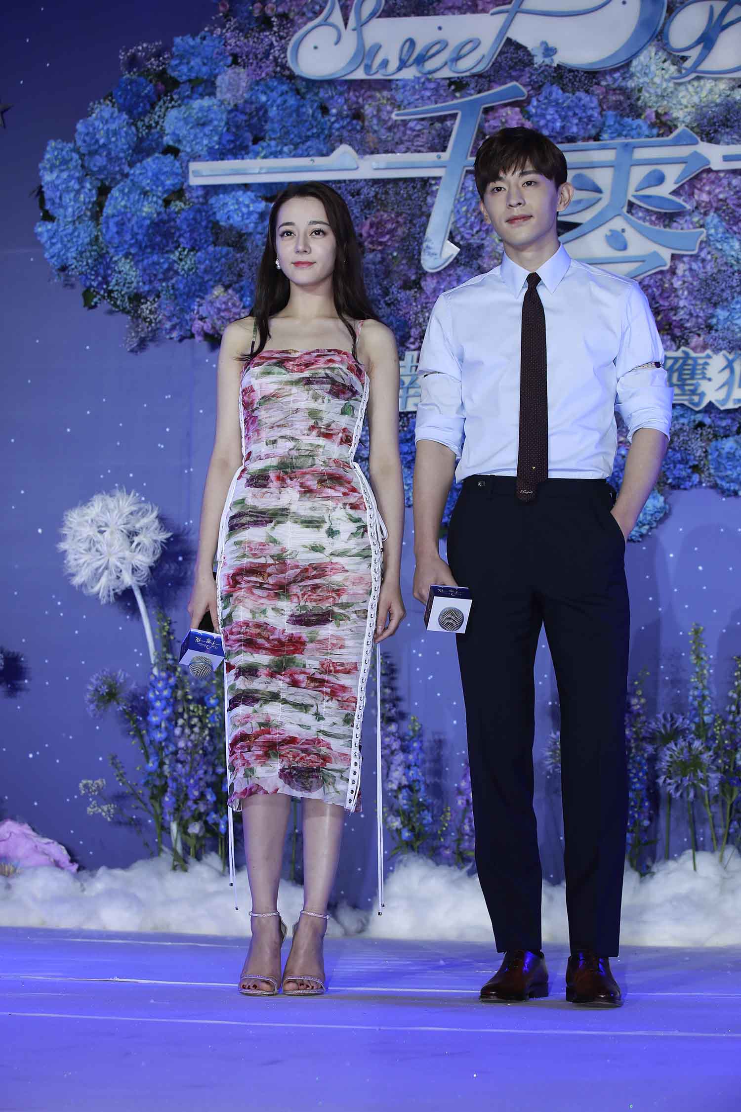 【249张/1.11G】迪丽热巴 一千零一夜发布会现场