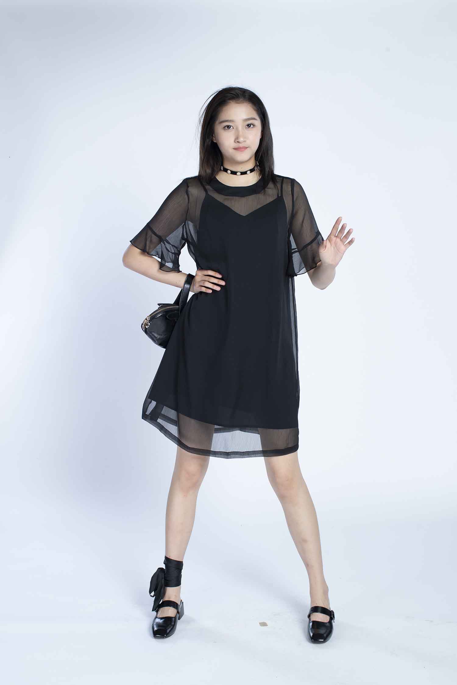 【CR2原图 28张/605m】关晓彤 粉色吊带裙