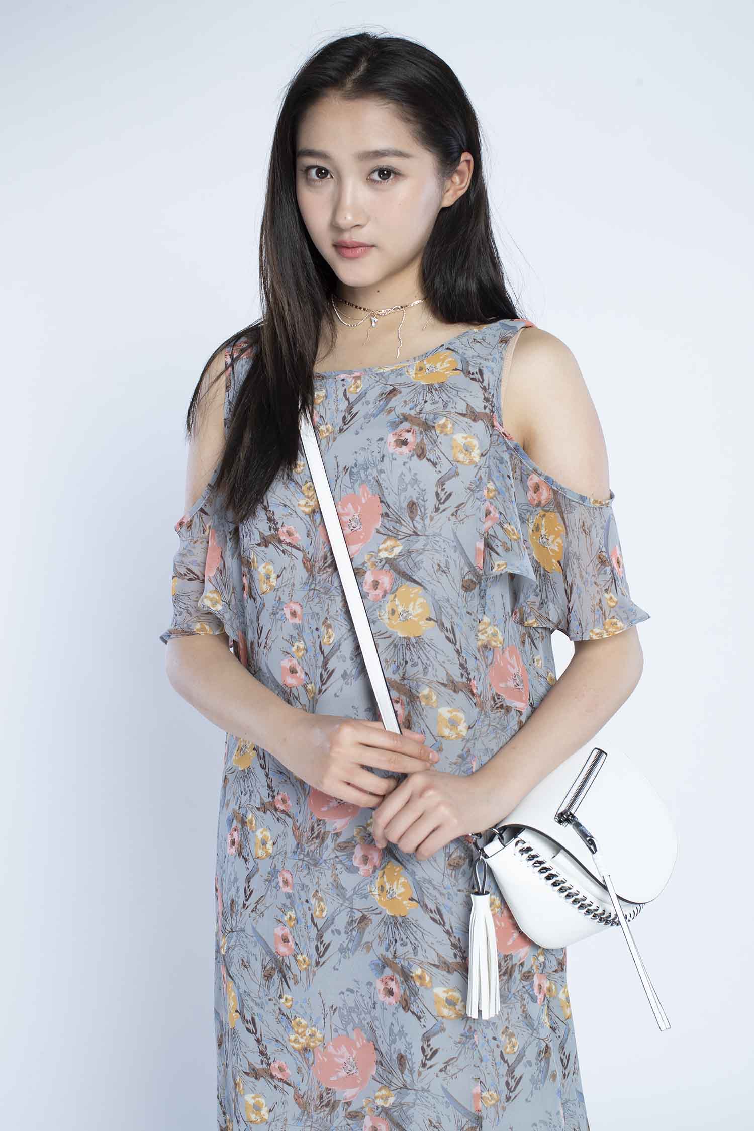 【CR2原图 23张/535m】关晓彤 碎花路肩裙