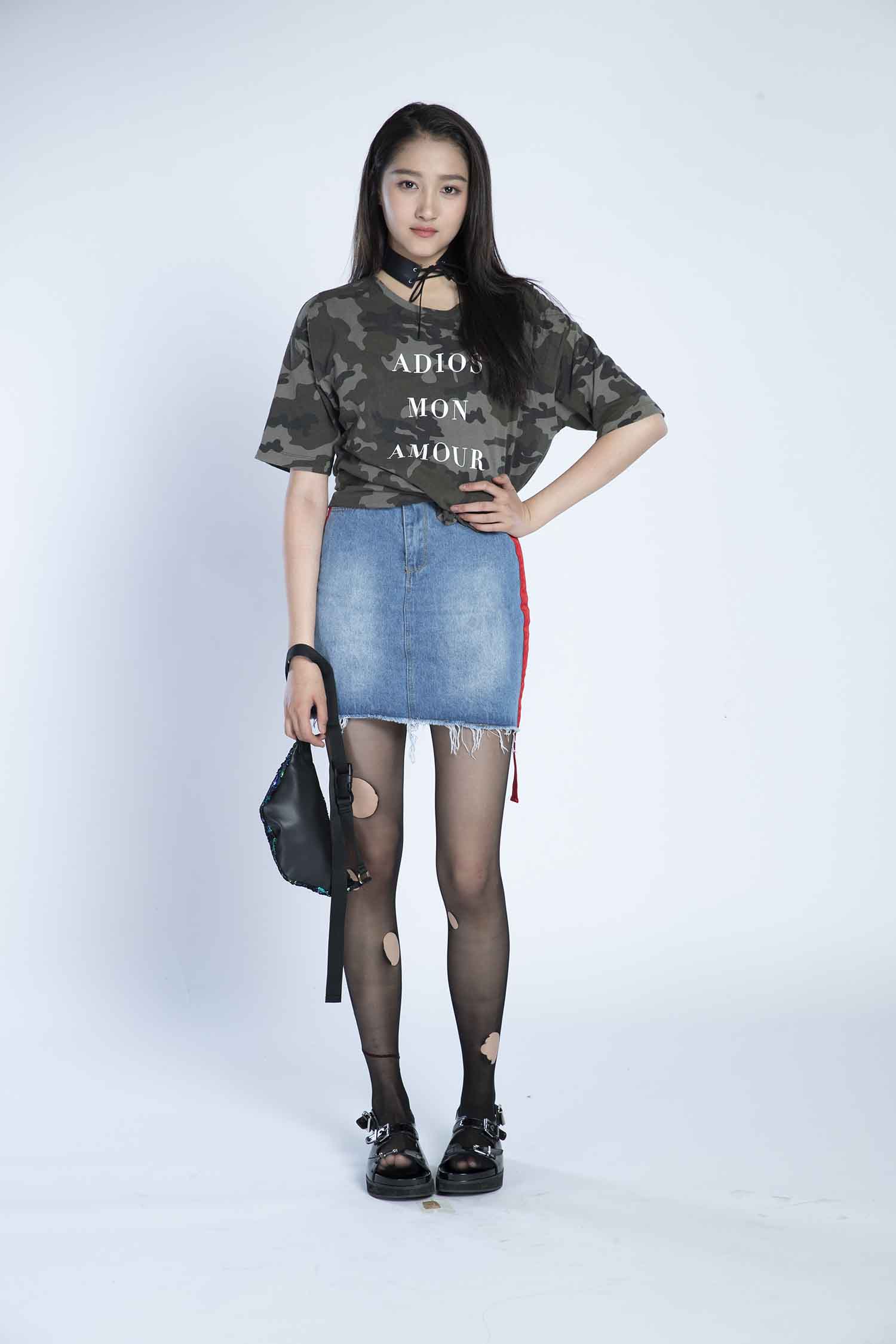 【CR2原图 25张/544m】关晓彤 黑丝牛仔裙