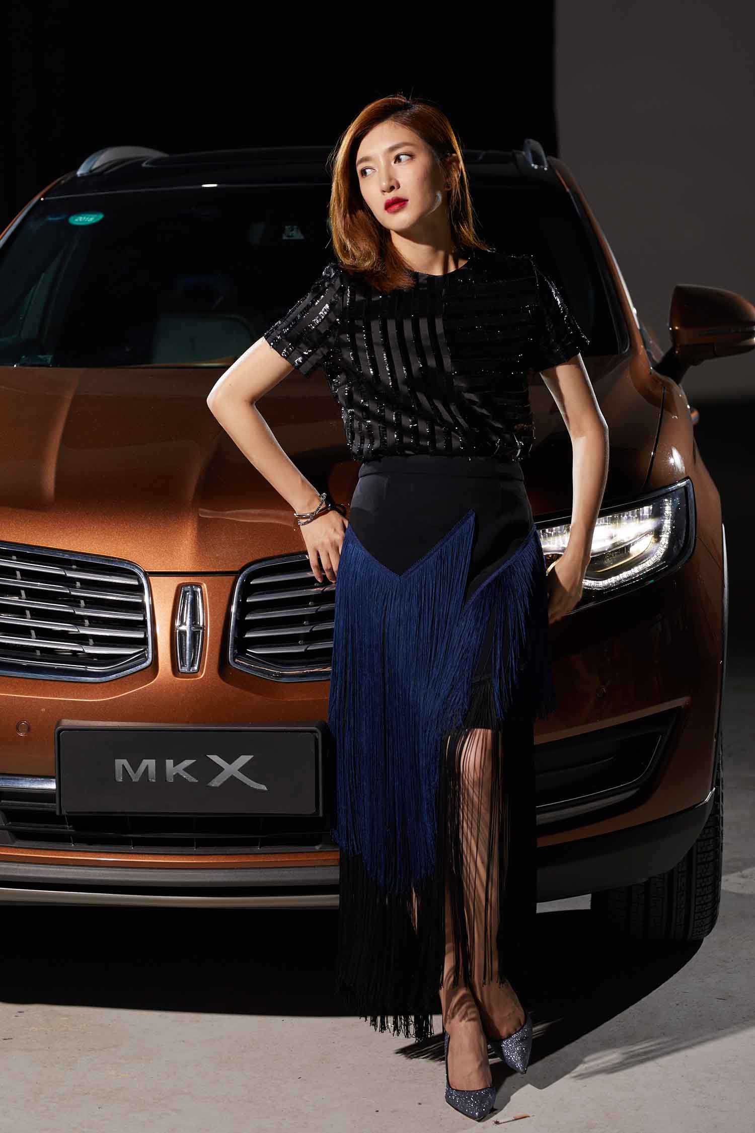 【63张/253M】江疏影 汽车代言广告 放大能看到腿部毛孔 [明星生图网盘下载]