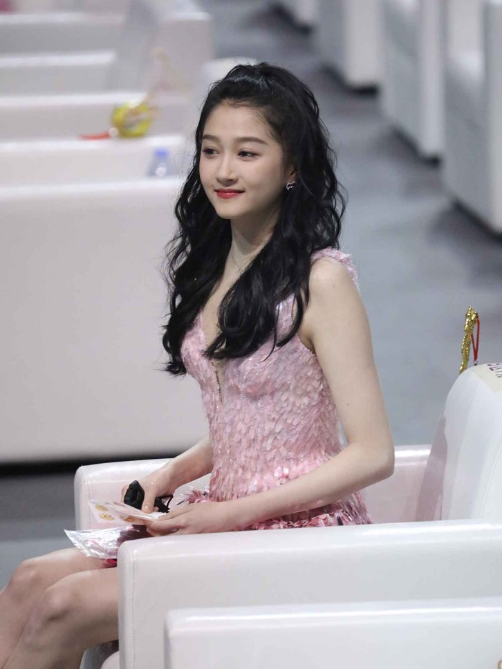 【76张/467M】关晓彤 粉色短裙