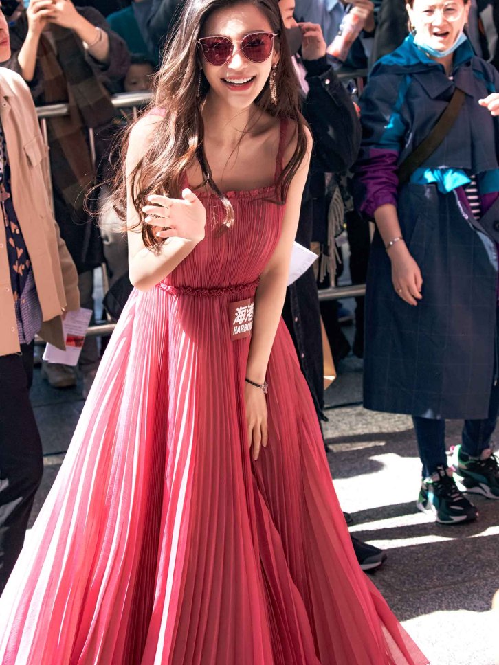 【118张/2.24G】杨颖 粉色吊带长裙