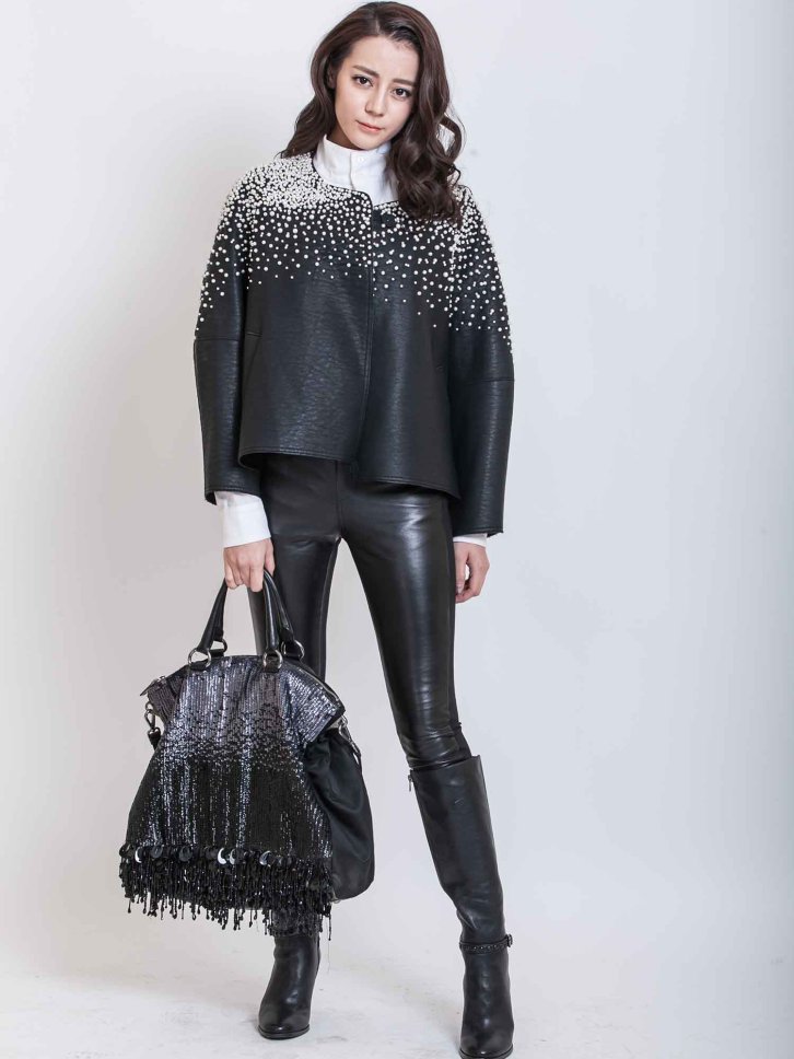 【240张/741M】迪丽热巴 棚拍写真