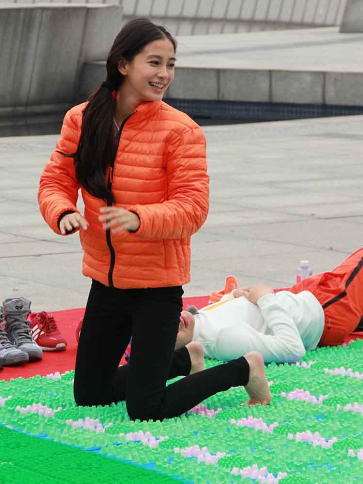 【231张/1.23G】杨颖 跑男光脚节目现场