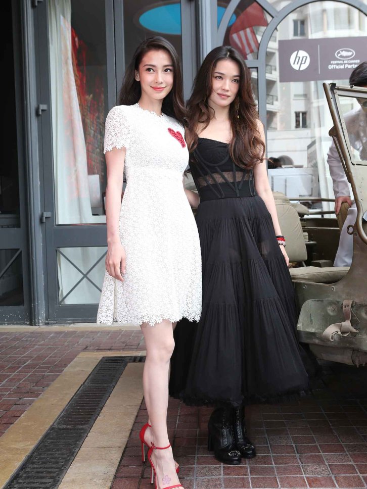 【126张/807M】杨颖/舒淇 白色绣花短裙