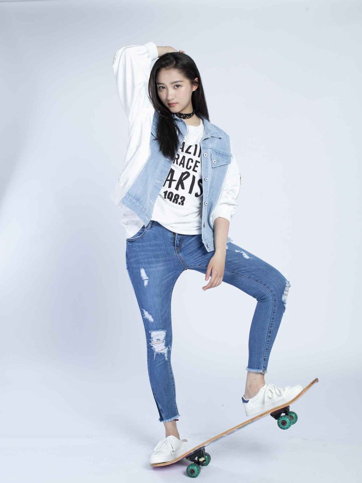 【CR2原图 39张/983M】关晓彤 滑板牛仔裤