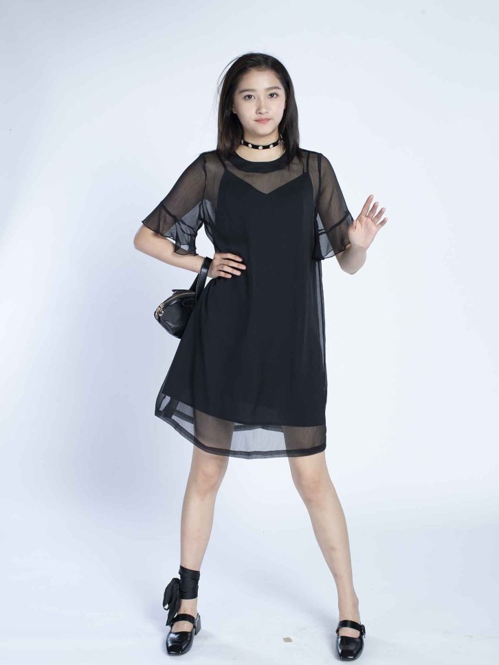 【CR2原图 28张/605m】关晓彤 粉色吊带裙